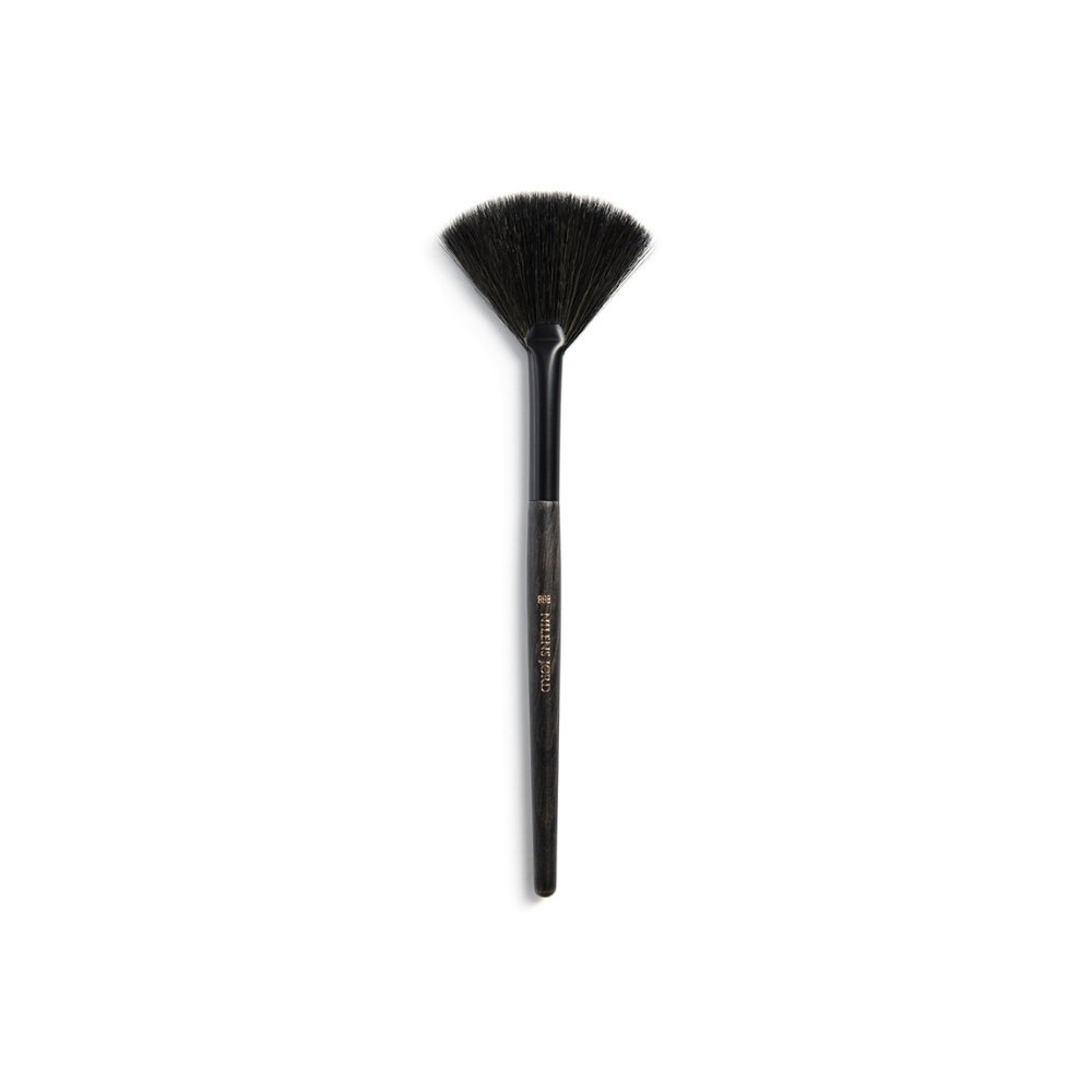 Nilens Jord Pure Collection Fan Brush 888 Makeupbørster Nilens Jord   